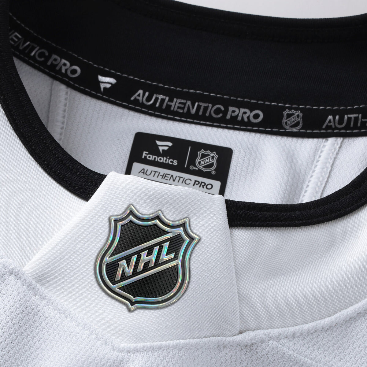 Chicago Blackhawks Fanatics White Away Authentic Pro Jersey